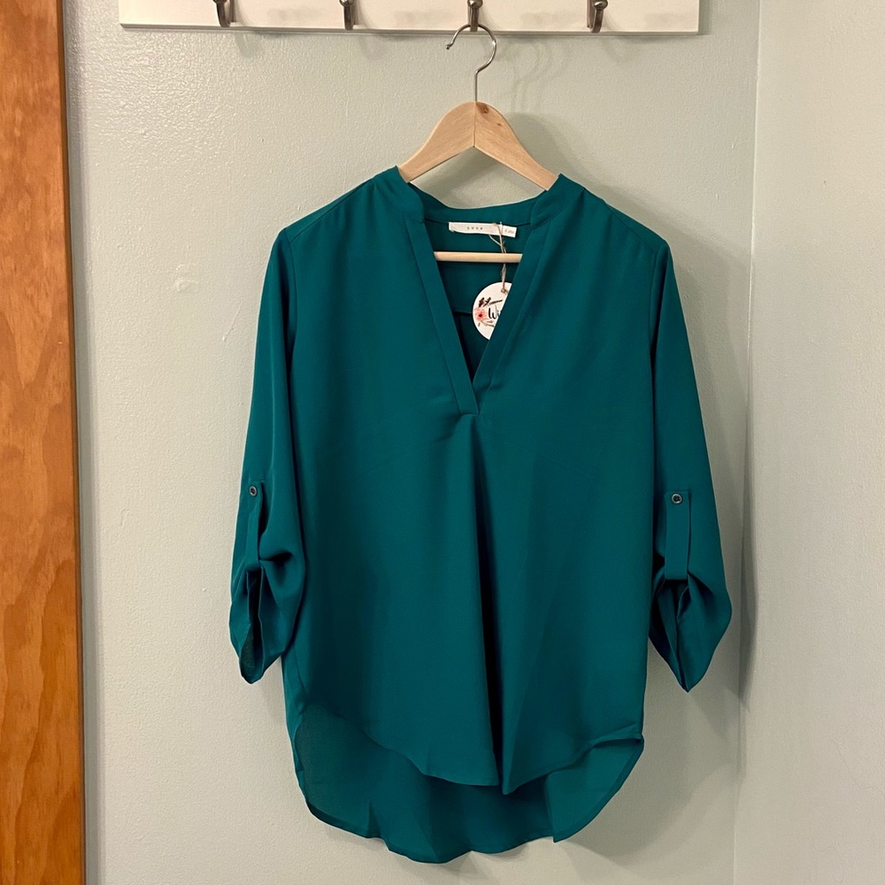 Women’s Lush Warren Split Neck Blouse